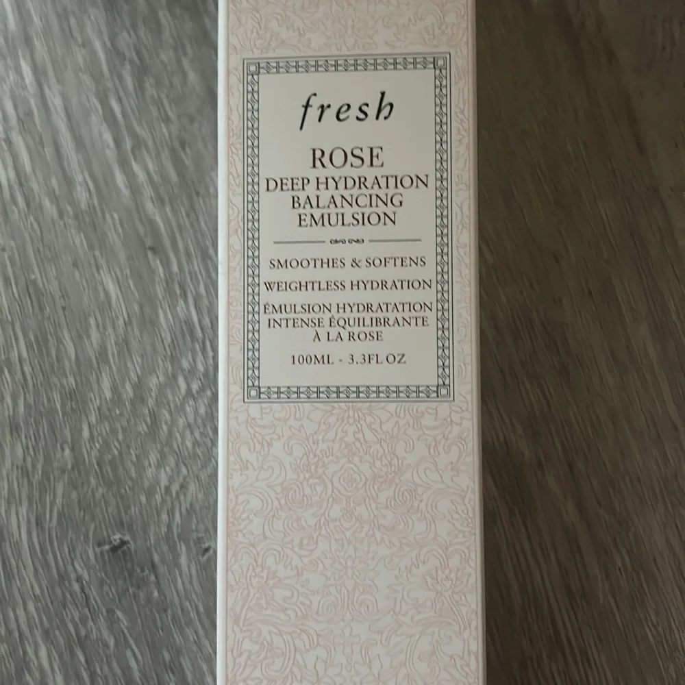 FRESH Rose & Hyaluronic Acid Moisturizer